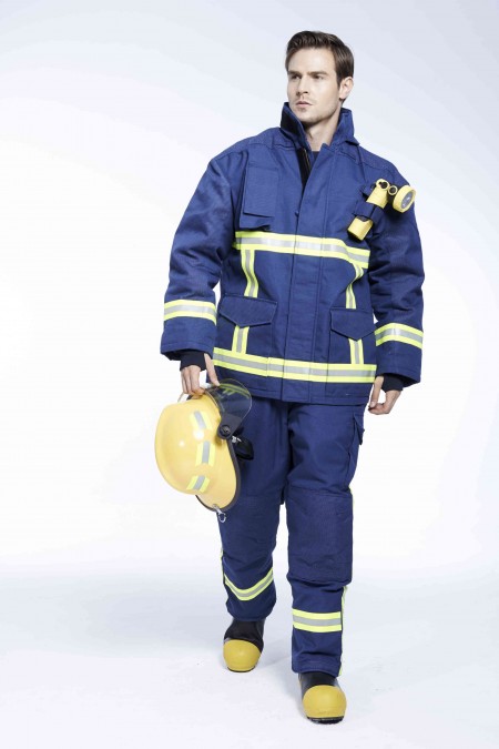 Pakaian pemadam kebakaran EN469 dengan kekuatan robek tinggi, bernapas, dan anti virus